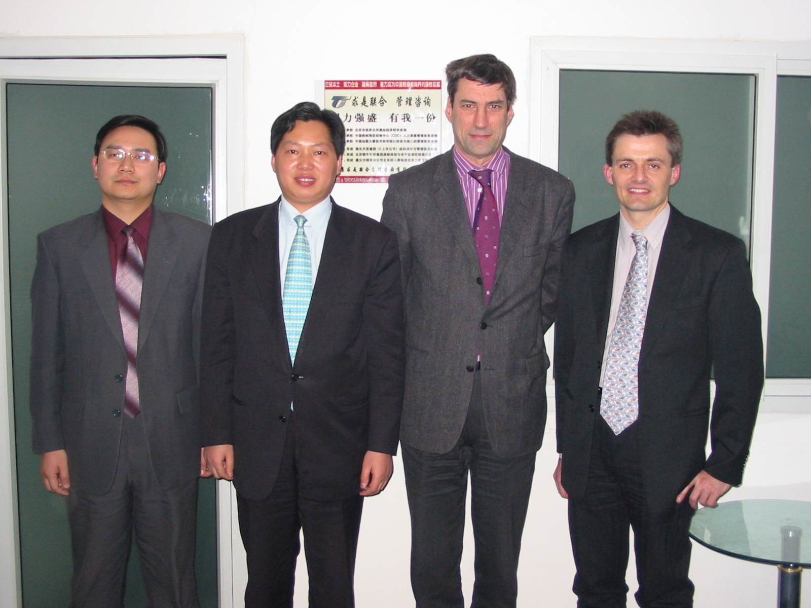 2004年法國(guó)PMGI公司董事長(zhǎng)、CEO Jean Graciet來(lái)我司訪(fǎng)問(wèn)、交流